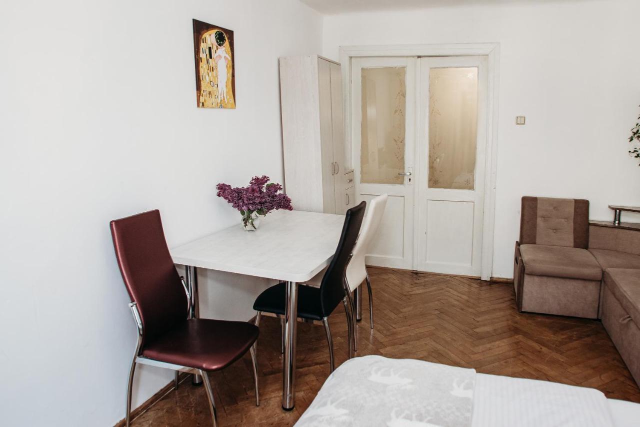 Апартаменти Для Великої Компанї В Центрі Міста Lviv Extérieur photo